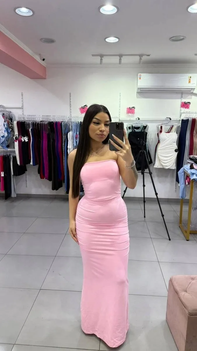Conjunto Poliamida Top Tube e Saia Longa Com Drapeado ao Lado Rosa - foto 1