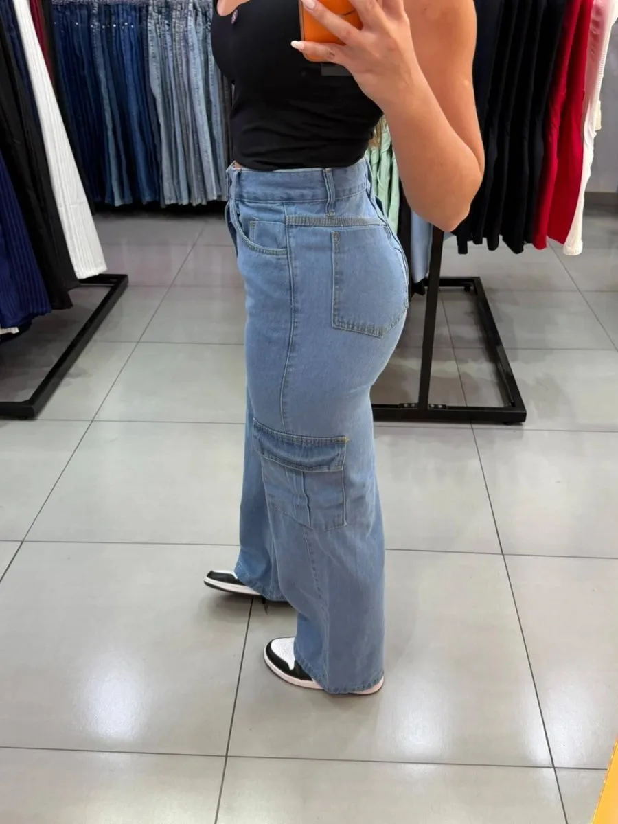 Calça wide Cargo Com Bolço Na Lateral Jeans Azul Claro - foto 2
