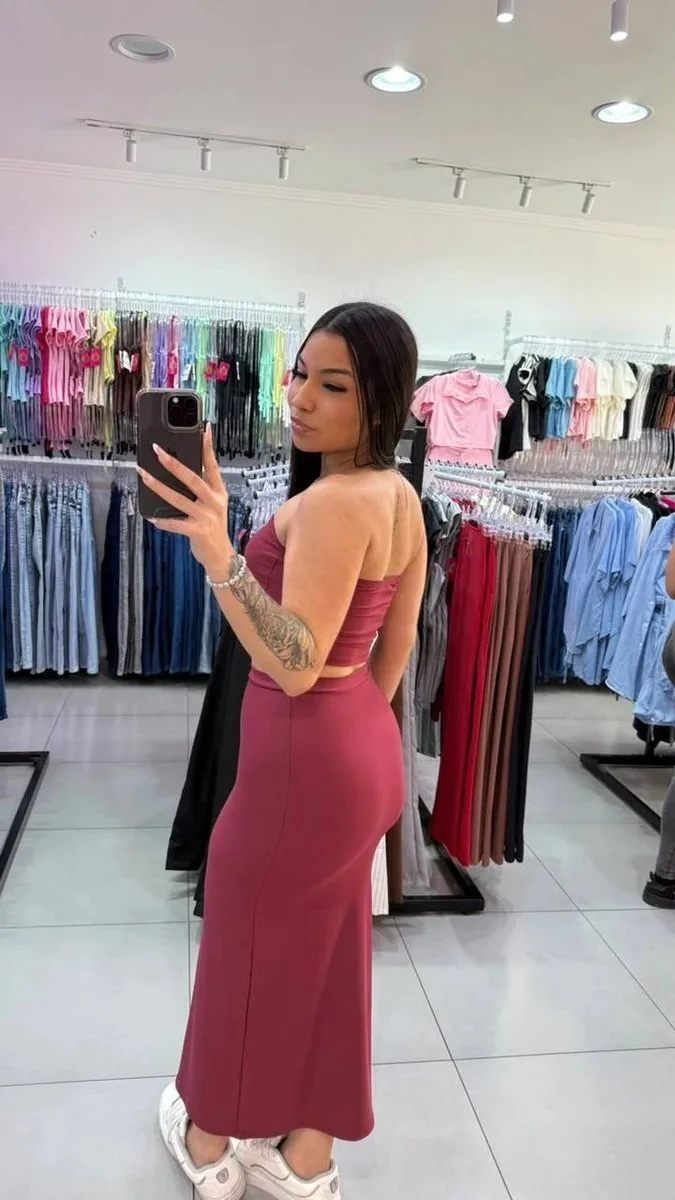 Conjunto Saia Longa Com Top Faixa De Suplex Vinho - foto 2