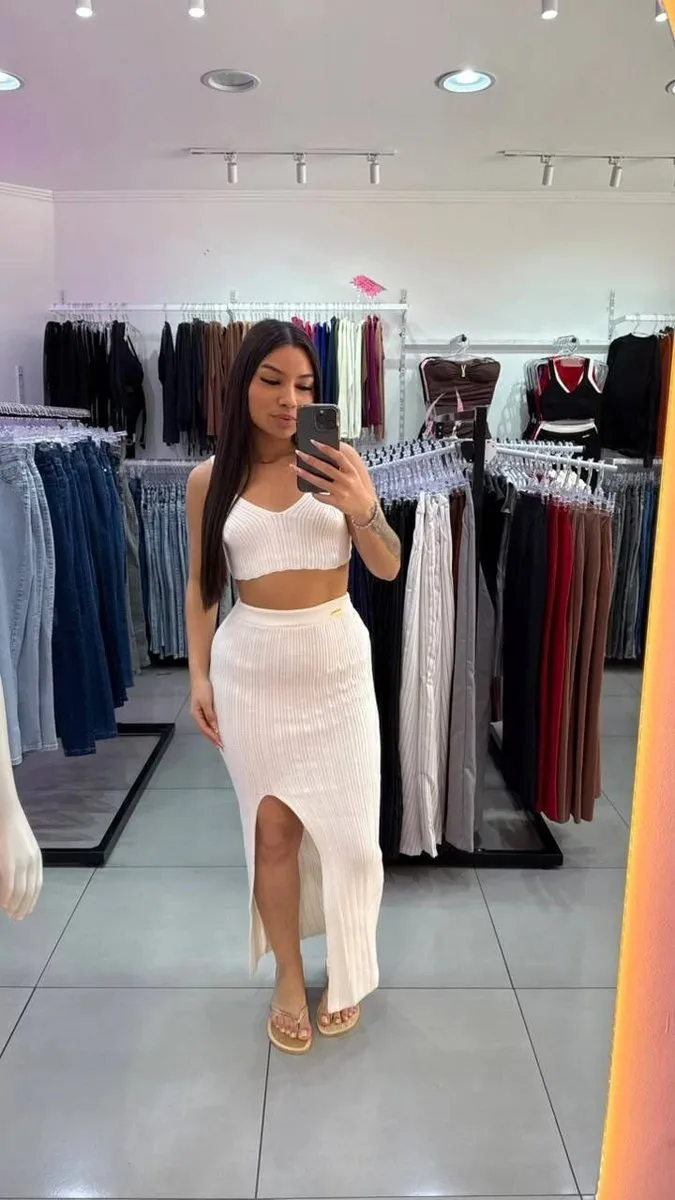 Conjunto Luxxo Em Tricô Regata E Saia Com Fenda na Lateral Branco - foto 1