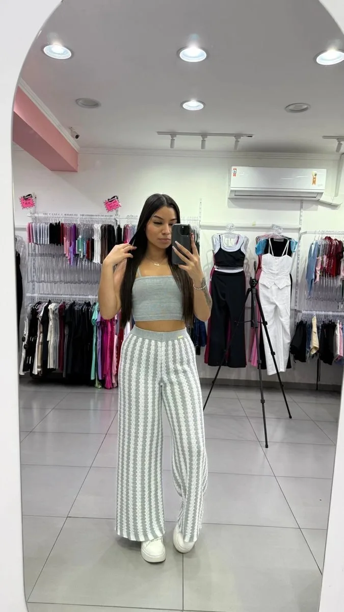 Conjunto LUXXO Cinza Top Com Alçinha Calça Com Listras - foto 1