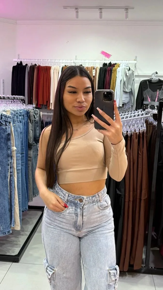 Cropped Com Bojo Uma Manga Longa Nude - foto 1
