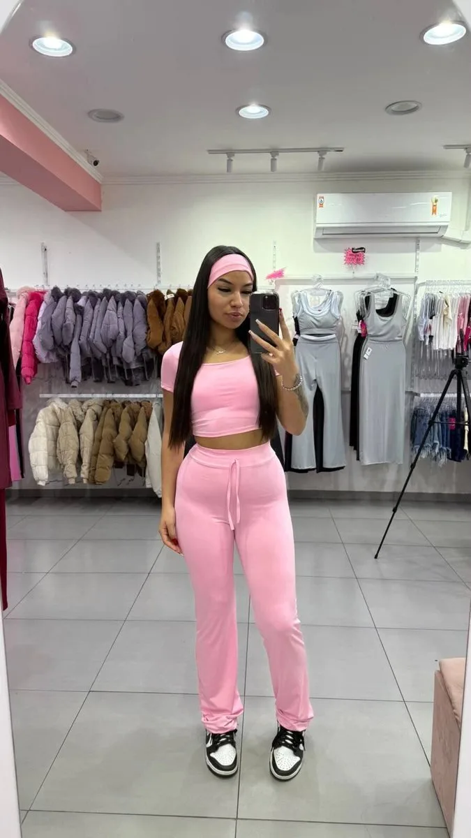 Conjunto Suplex Rosa Fraco Cropped Manga Curta e Gola Quadrada e Faixa Rosa Fraco - foto 1