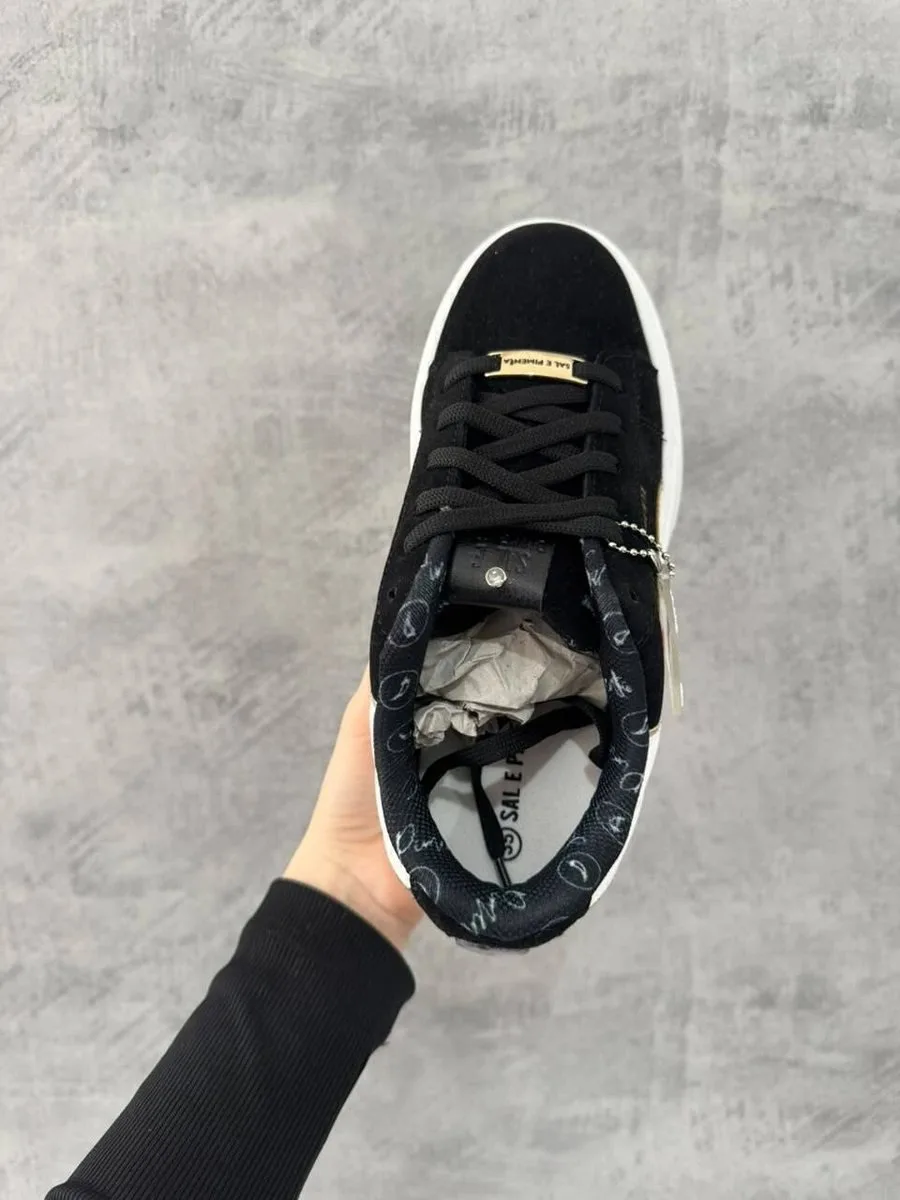 Tênis Sal e Pimenta Preto Com Detahe Dourado Urban - foto 4