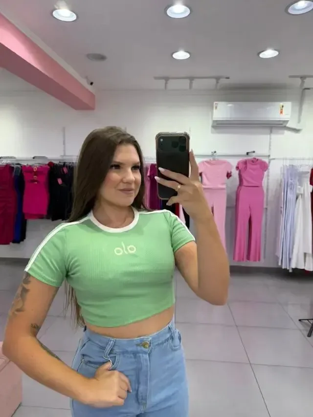 Cropped Canelado Detalhe Linha Branca E Alo Bordado Verde - foto 1