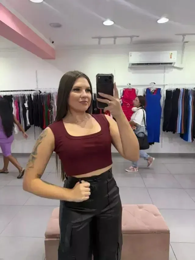 Cropped canelado regata gola redonda Bordo - foto 1