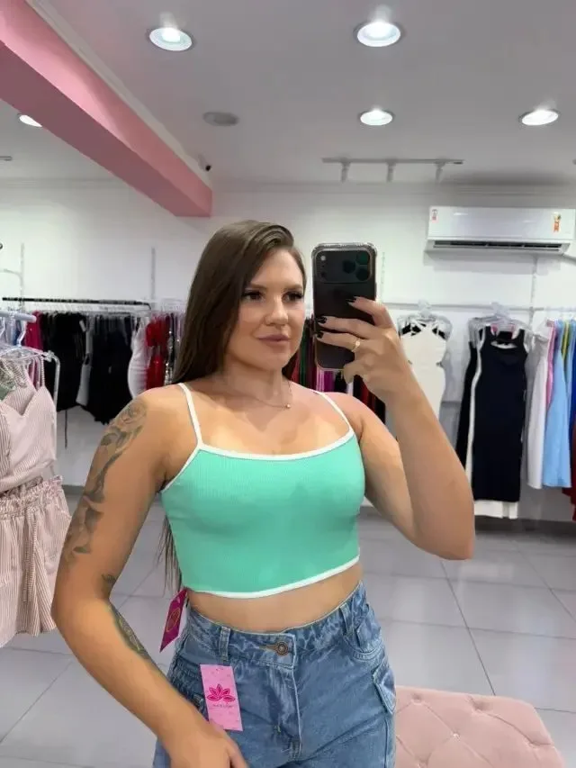Cropped Top Canelado Bicolor E Alça Fina Verde - foto 1
