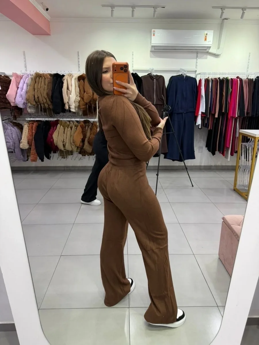 Conjunto Mousse Blusa Detalhe Transados E Calça Pantalona Marrom Escuro - foto 3
