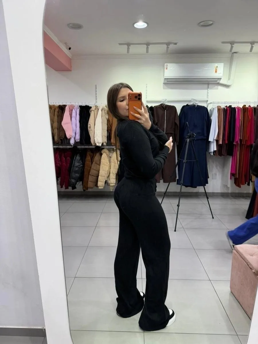 Conjunto Mousse Blusa Com Revê-lo Coração E Calça Pantalona Preto - foto 2