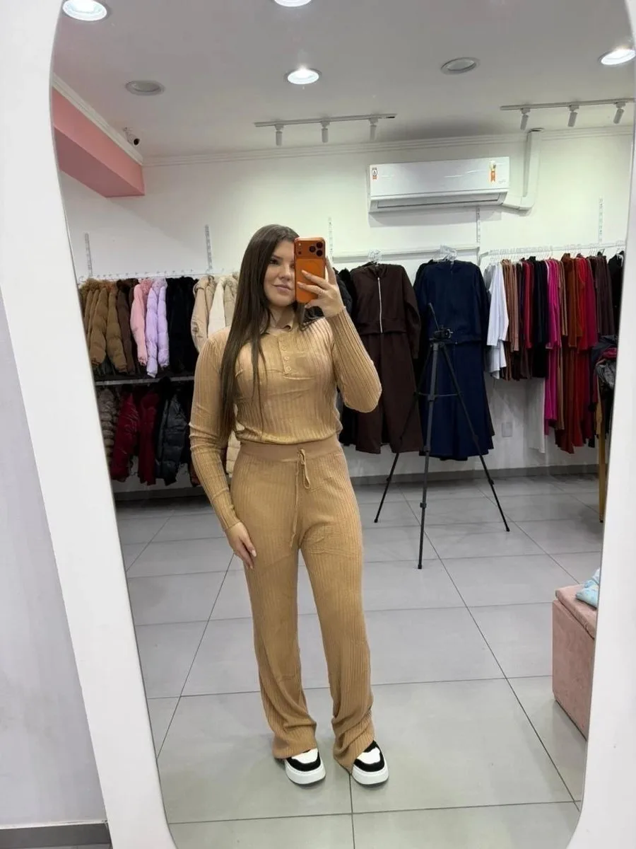 Conjunto Modal Mousse Blusa Botões Gola Polo E Calça Pantalona Nude - foto 1