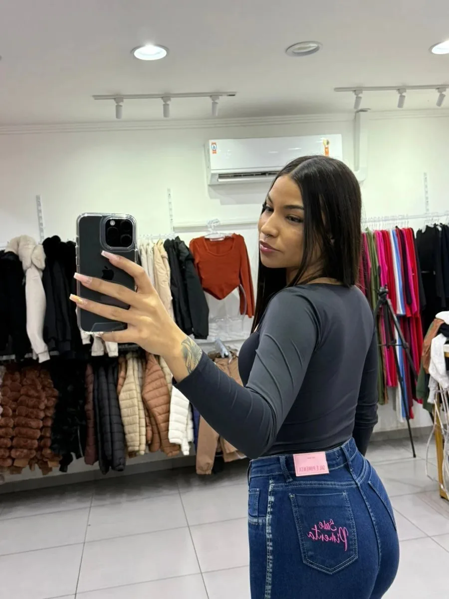 Body Poliamida Com Bojo e Com Detalhe De Abertura Abaixo Do Peito Preto - foto 2