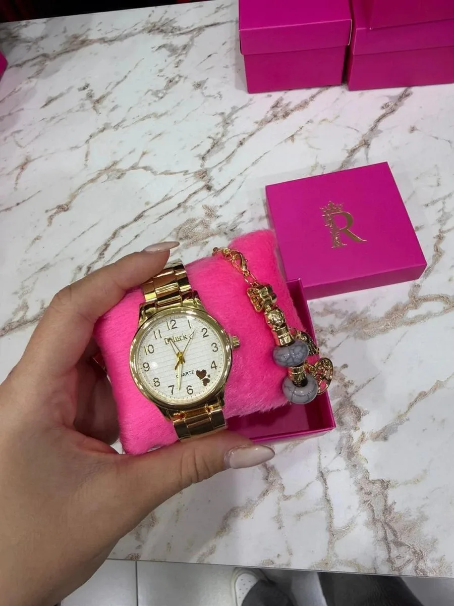 Relógio Dourado Com A Pulseira Pingentes - foto 1