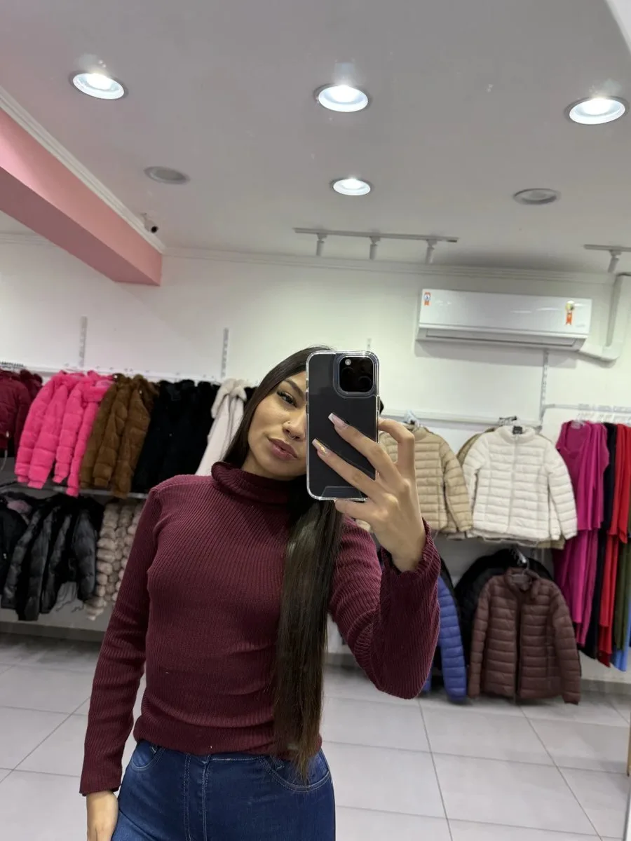 Blusa De Lã Com Gola Bordo - foto 1