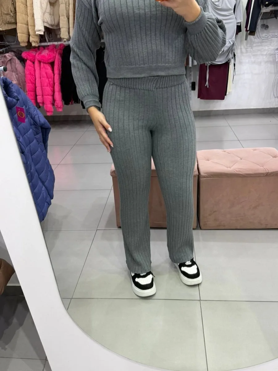Conjunto Modal Mousse Cropped Com Gola e Calça Cinza - foto 5