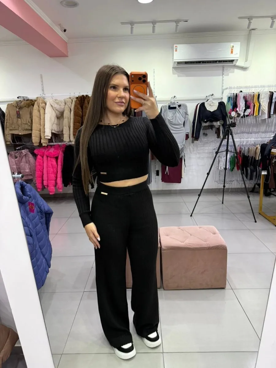 Conjunto Luxxo Modal Cropped Com Amarração Atrás E Abertura Nas Costas Calça Pantalona Preto - foto 1