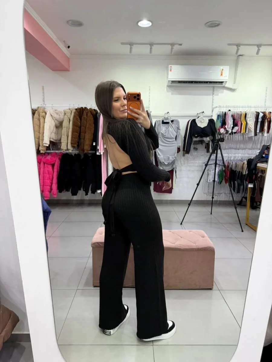 Conjunto Luxxo Modal Cropped Com Amarração Atrás E Abertura Nas Costas Calça Pantalona Preto - foto 2