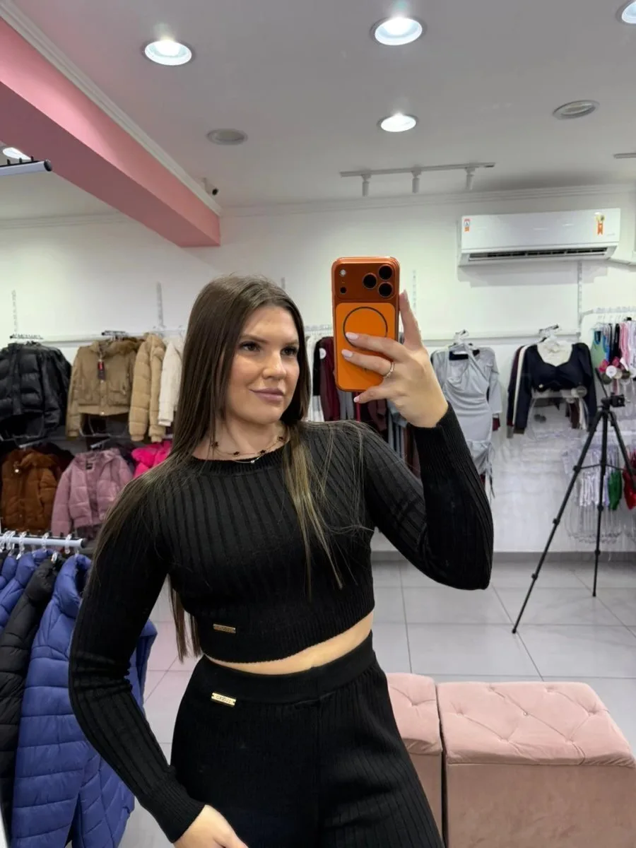 Conjunto Luxxo Modal Cropped Com Amarração Atrás E Abertura Nas Costas Calça Pantalona Preto - foto 3