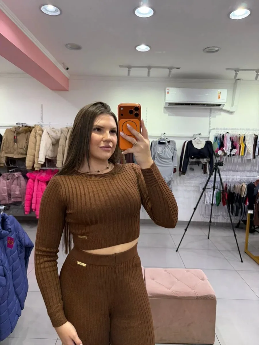 Conjunto Luxxo Modal Cropped Com Amarração Atrás E Abertura Nas Costas Calça Pantalona Marrom - foto 2