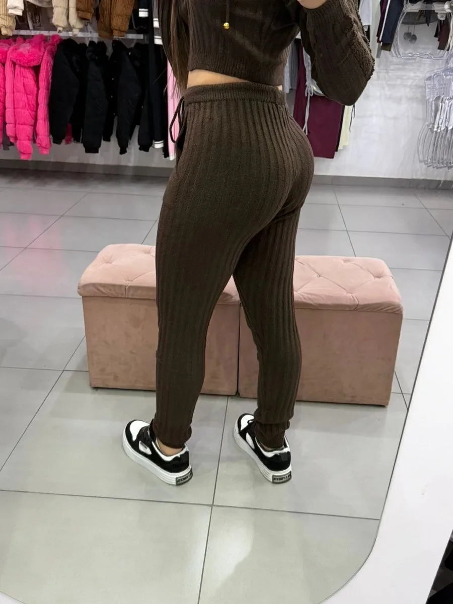Conjunto Luxxo Modal Mousse Cropped Casaquinho Com Ziper E Capuz Calça Com Bolso E Cordinha Marrom - foto 4
