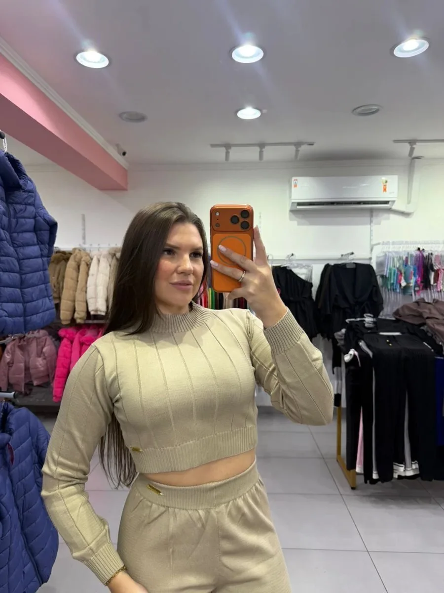 Conjunto Luxxo Cropped Com Detalhes Linhas E Gola Calça Pantalona Bege - foto 3
