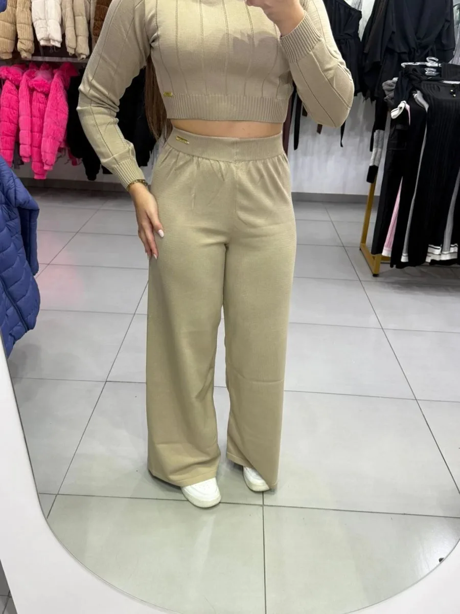 Conjunto Luxxo Cropped Com Detalhes Linhas E Gola Calça Pantalona Bege - foto 4