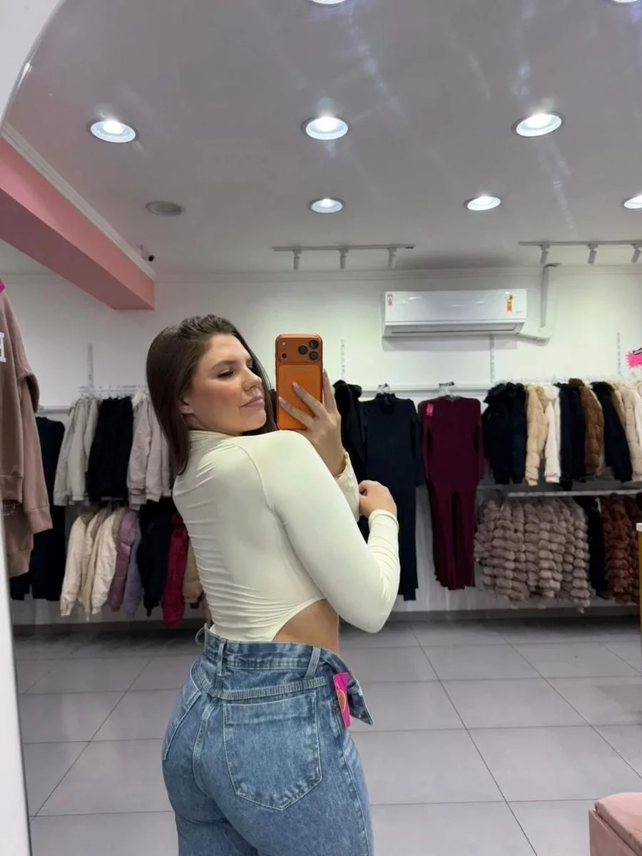 Body Poliamida Cavado Com Manga Longa E Gola Alta Off White - foto 2