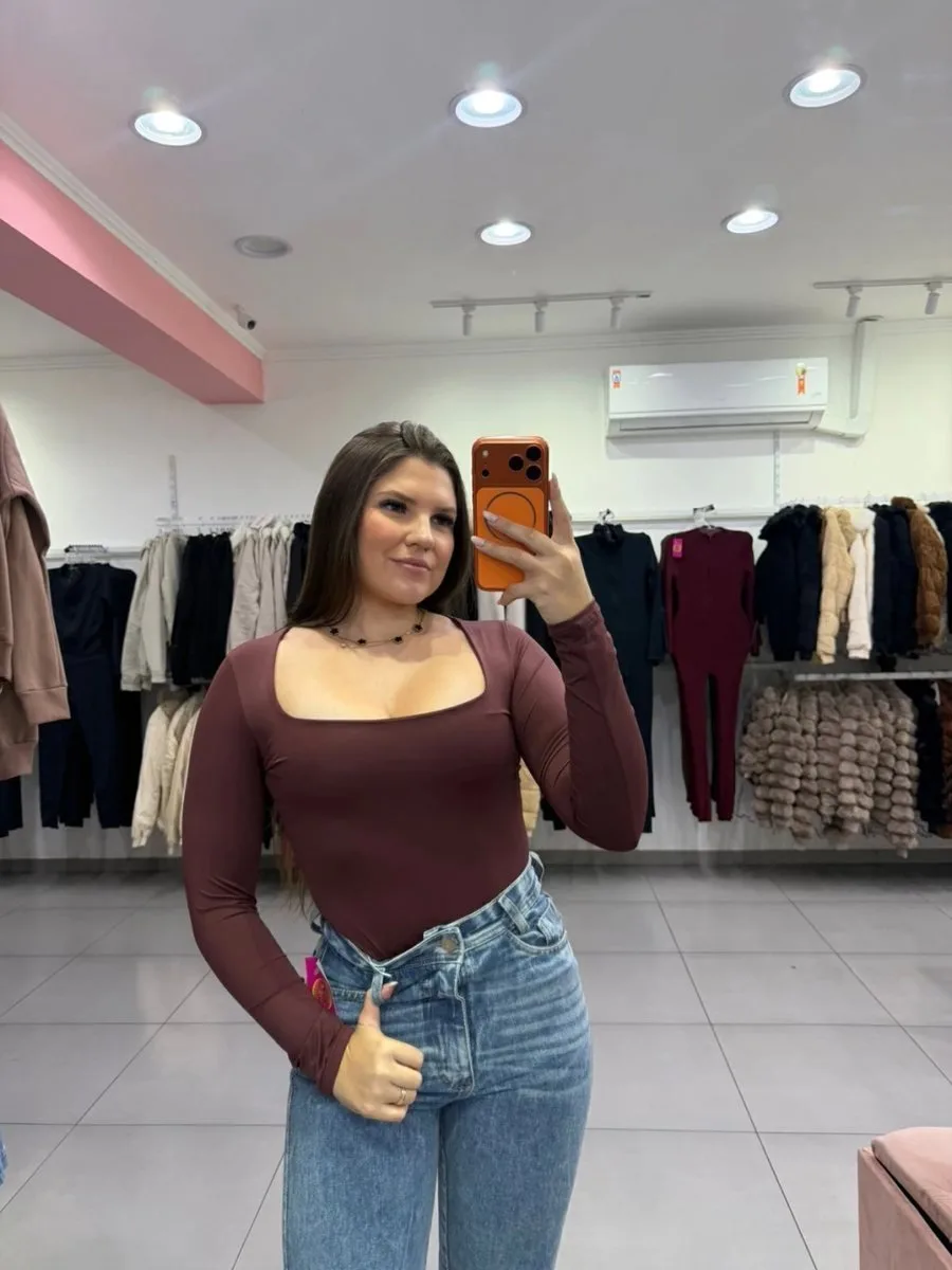 Body Poliamida Com Manga Longa E Gola Quadrada Marrom - foto 1