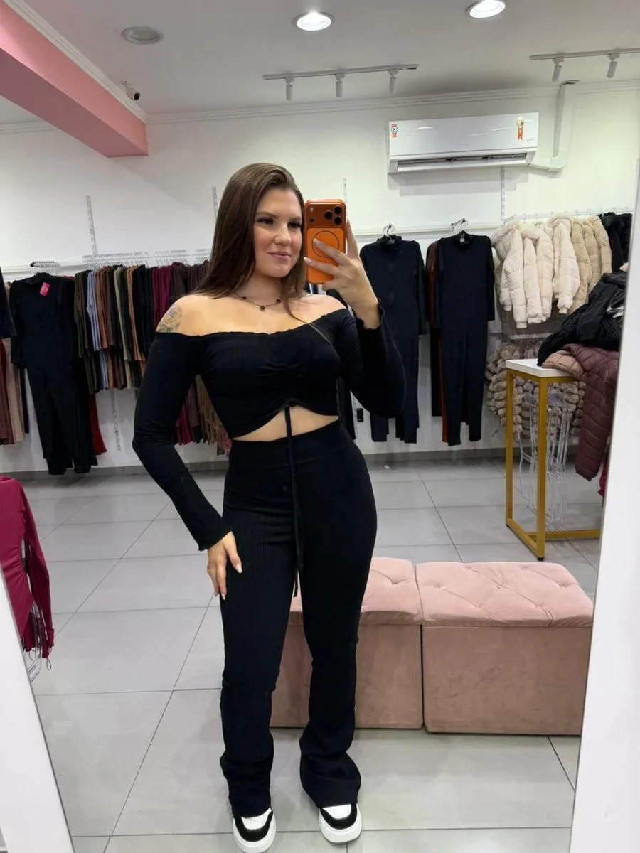 Conjunto Canelado Algodão Com Alça Flare E Cropped Com Manga Longa e Regulagem Frente Preto - foto 1