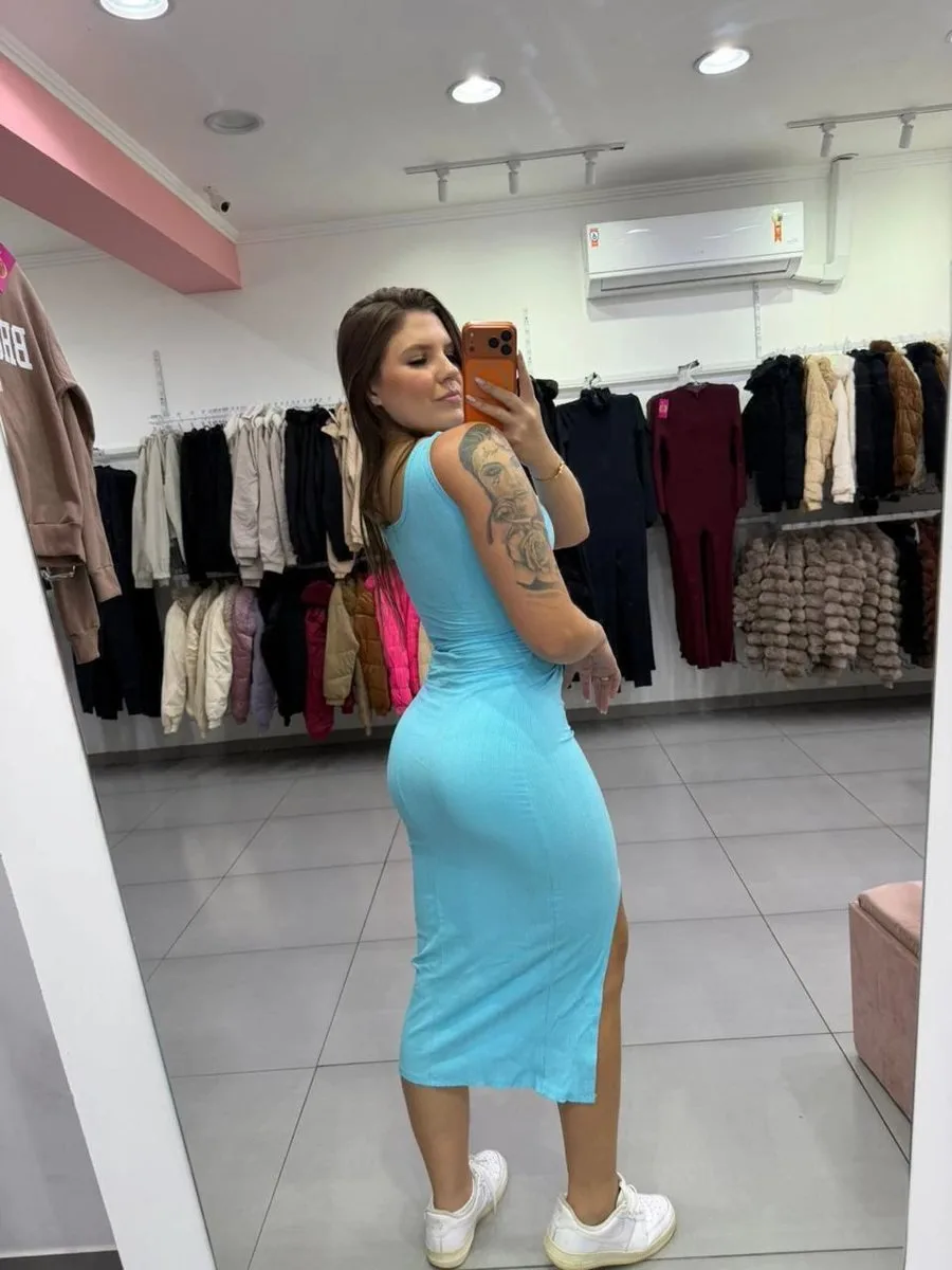 Vestido Canelado Algodão Midi Abertura Na Barriga E Fenda Lateral Azul - foto 3
