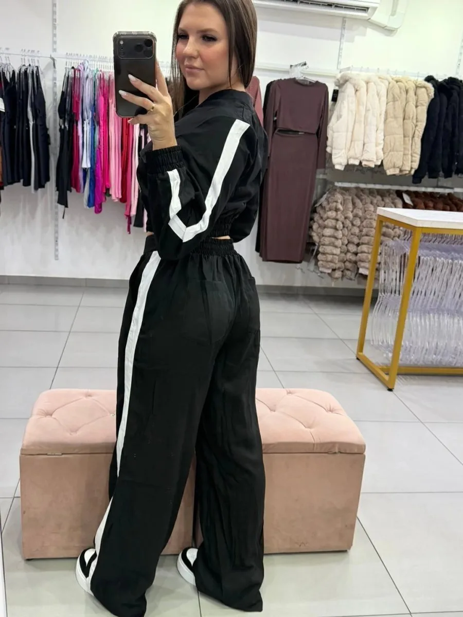 Conjunto Alfaiataria Calça Pantalona Com Bolsos E Casaco Cropped Com Ziper Preto - foto 4
