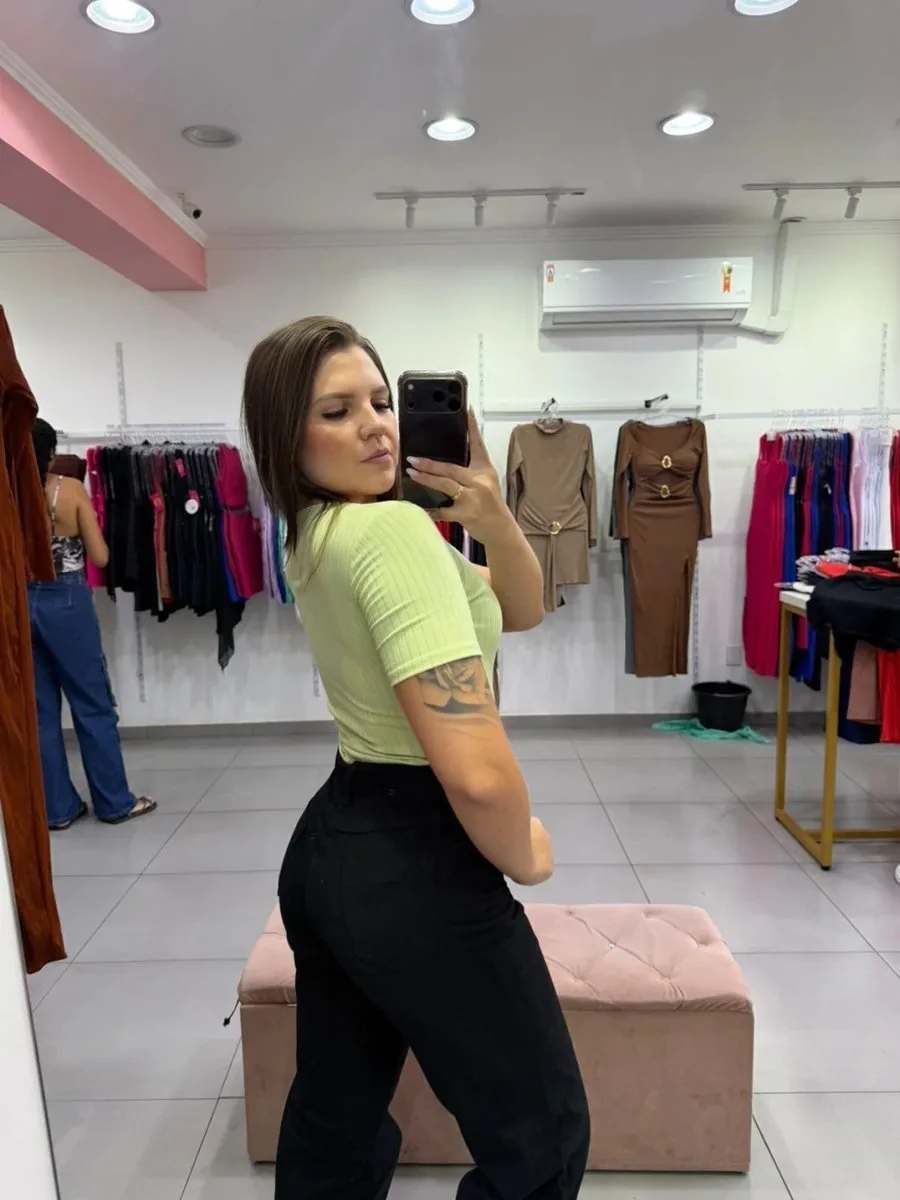 Body Canelado Fino Com Manga Curta E Gola Quadrada Verde - foto 2