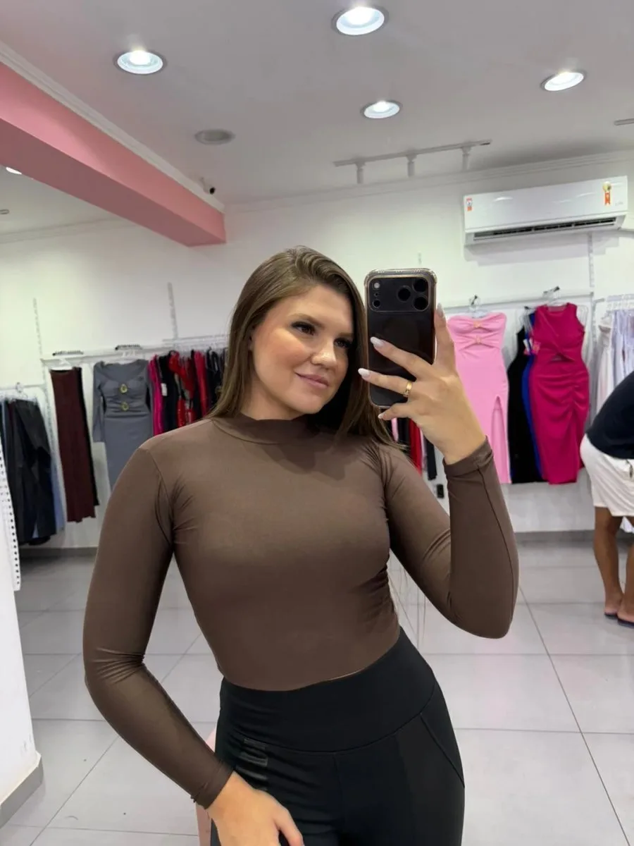 Cropped Suplex Com Gola E Manga Longa Marrom Escuro - foto 1