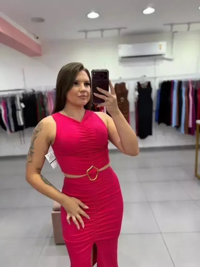 Vestido Midi Atoalhado Detalhe Argola E Fenda Na Frente Rosa Pink - foto 1