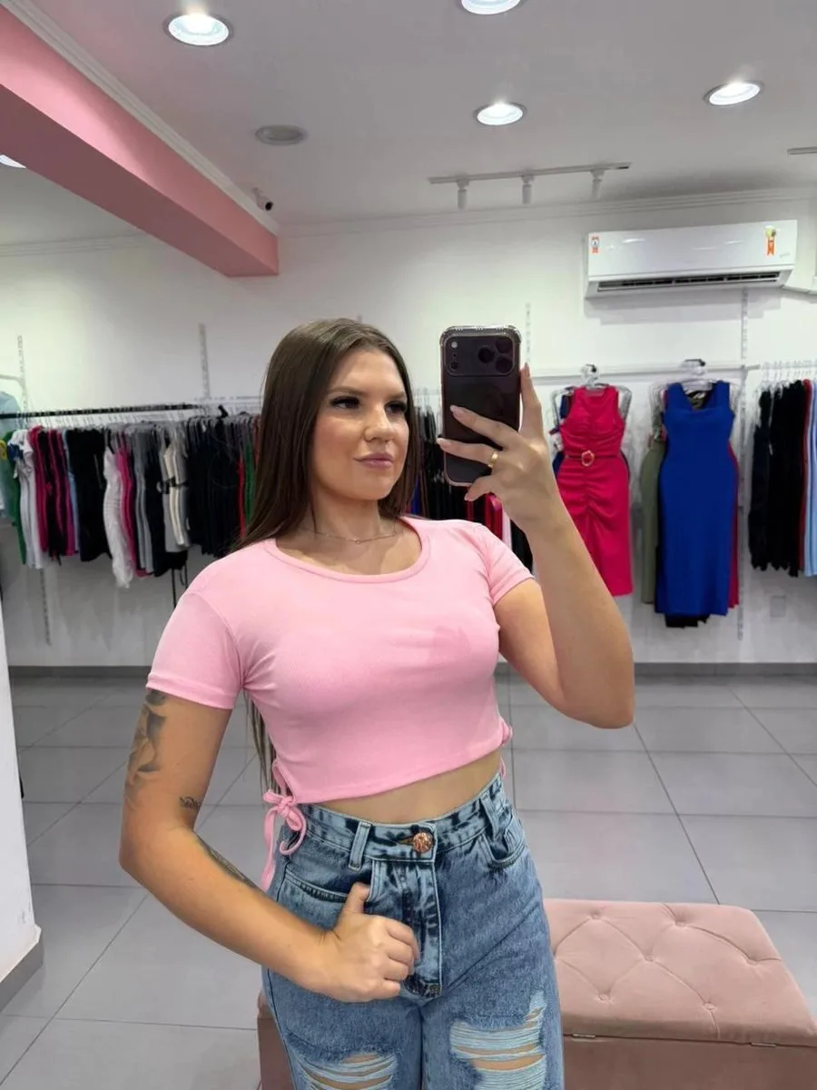 Cropped Canelado Fino Com Manga Curta E Detalhe Amarrar Rosa Claro - foto 1